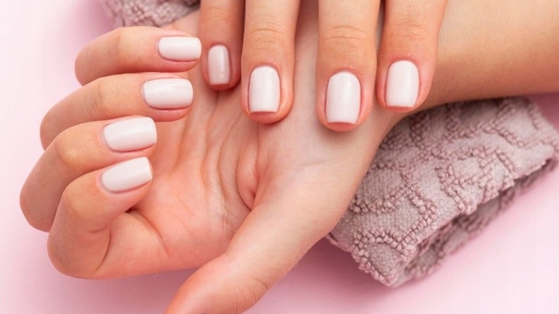 Manicuría japonesa para potenciar el brillo natural