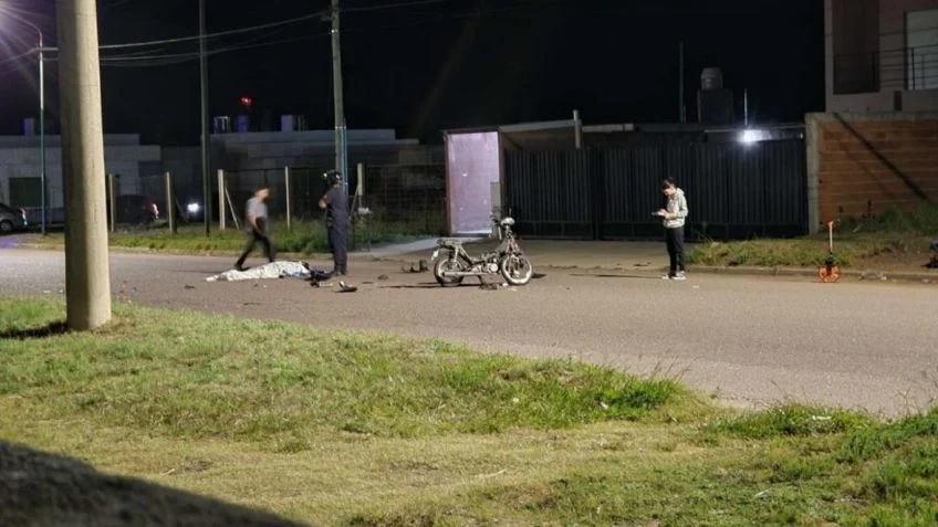 Motociclista murió tras chocar con la camioneta de un reconocido futbolista argentino