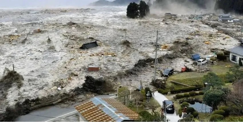 JAPON: Lanza una alerta de tsunami tras sufrir un terremoto de 6,9 grados