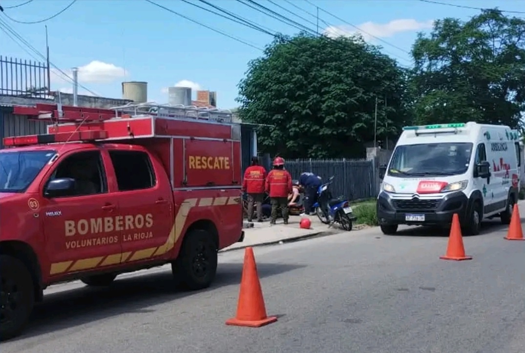 Siniestro vial por calle Madre Teresa de Calcuta y Ascasubi