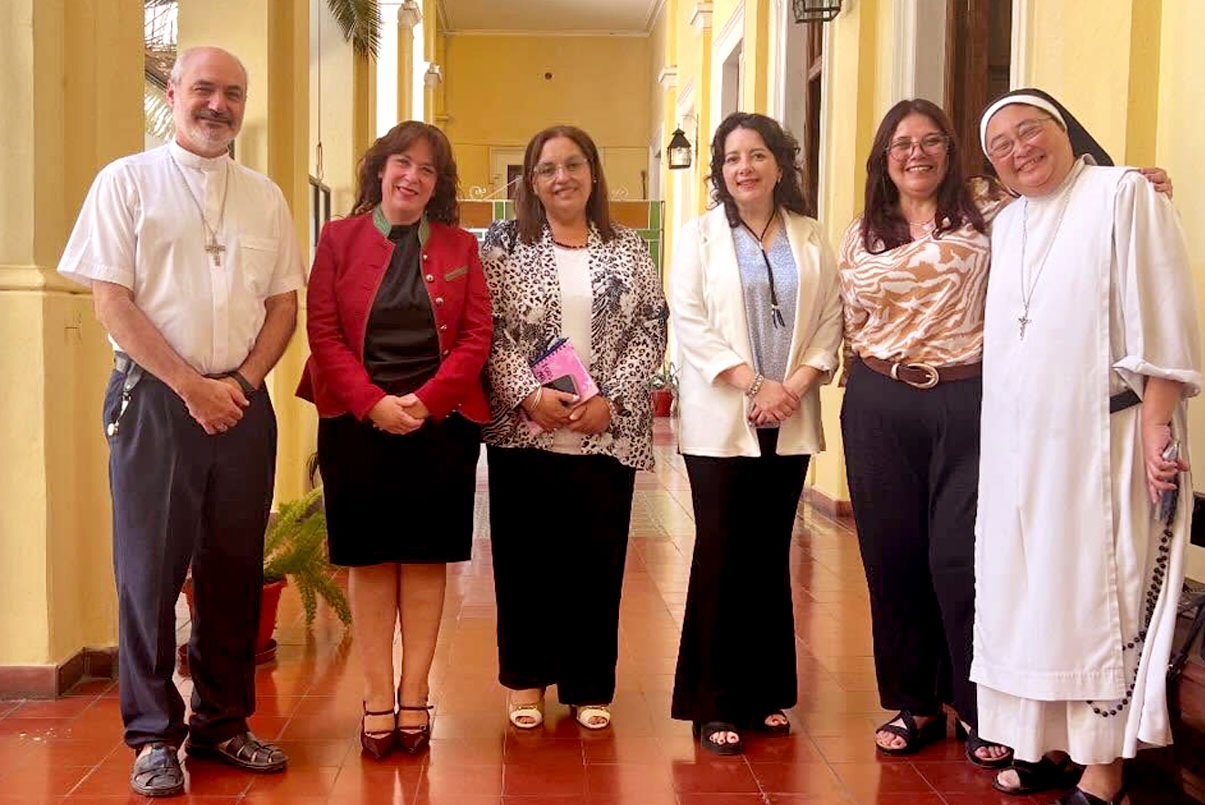 LA JUSTICIA COMPARTI&Oacute; LOS ALCANCES DEL NUEVO FUERO DE FAMILIA CON EL OBISPO DANTE BRAIDA