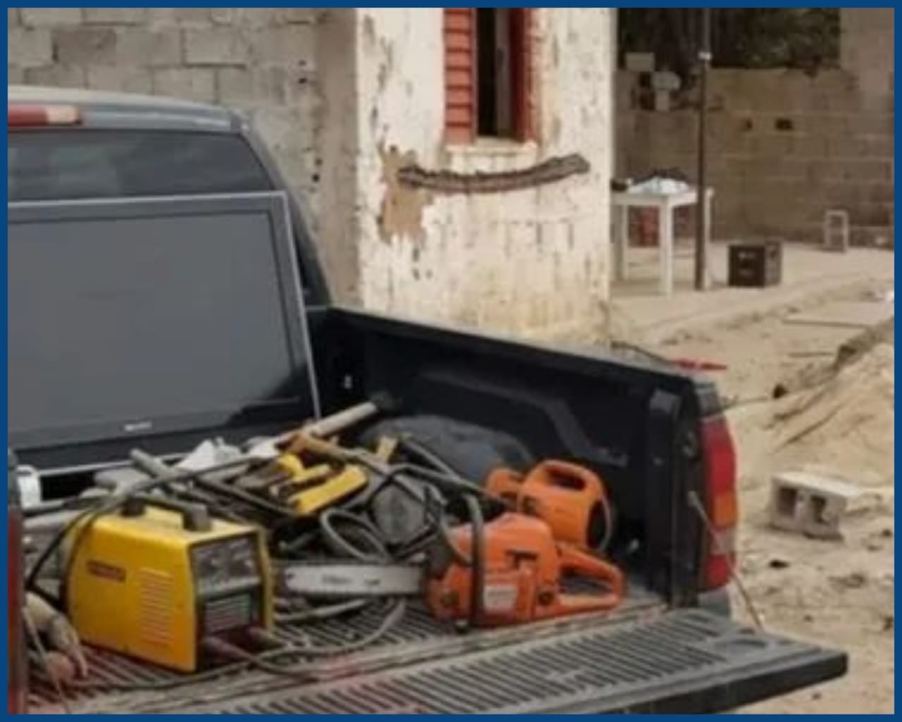 NONOGASTA: SECUESTRAN DOS MOTOS, TELEVISORES Y HERRAMIENTAS EN ALLANAMIENTOS POR NARCOTRAFICO EN DISTINTOS BARRIOS