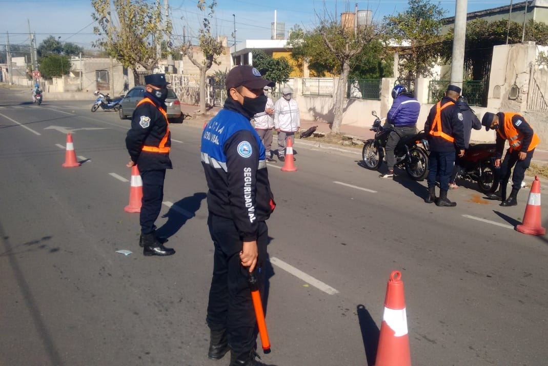 Casi sesenta motos fueron retenidas por falta de casco durante el fin de semana