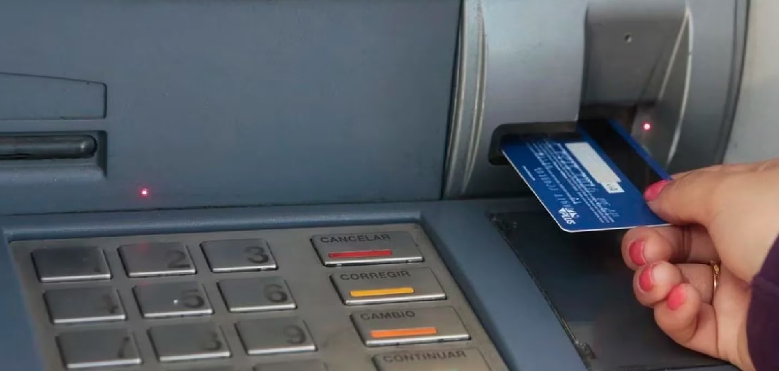 CAJEROS AUTOMATICOS: QUE CANTIDAD SE PUEDE RETIRAR POR DIA Y COMO AUMENTAR 