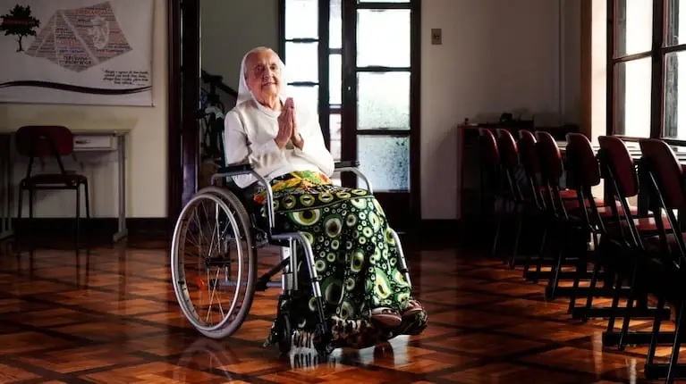 Murió la persona más vieja del mundo: Era una monja de 116 años que había sido bendecida por el Papa Francisco
