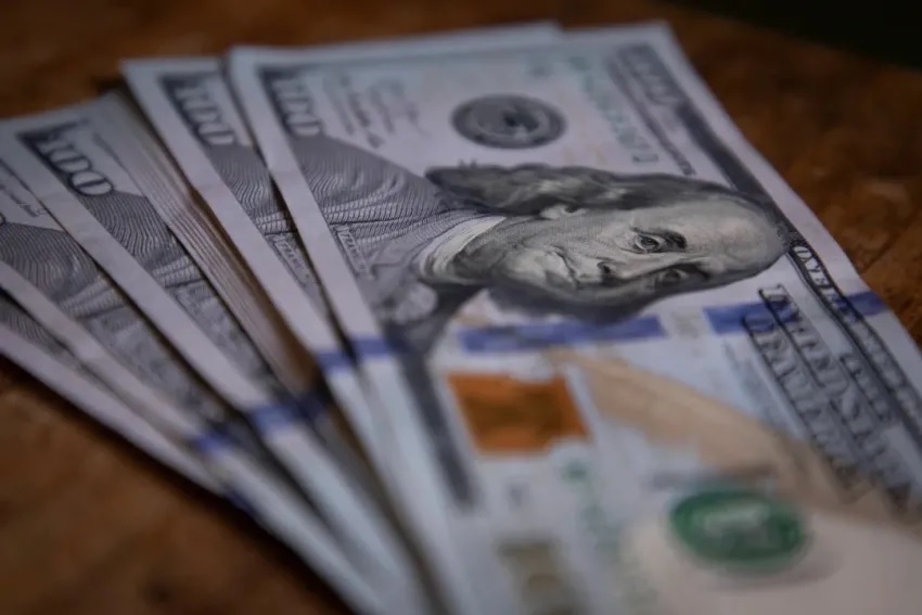 Tras el derrumbe del dólar futuro, repuntan las proyecciones hacia fin de año
