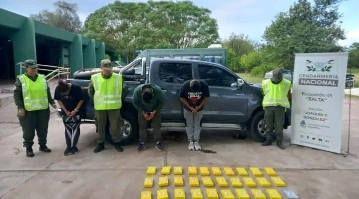 SALTA: Secuestraron más de 31 kilos de cocaína en un control vehicular a tres personas oriundas del Dpto Rosario V Peñaloza (Chepes)