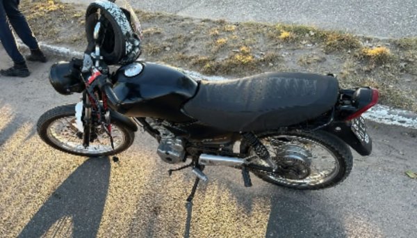 Motociclista sufri&oacute; una fuerte ca&iacute;da y fue trasladado con lesiones graves frente al Hospital de la Madre y el Ni&ntilde;o