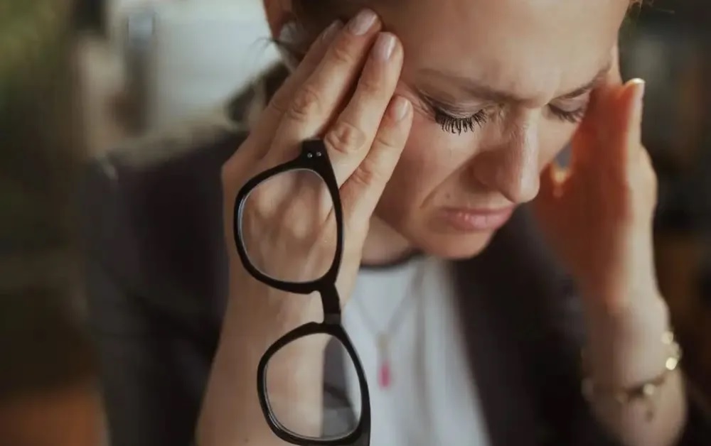 Cómo manejar el cansancio emocional con 3 prácticas simples