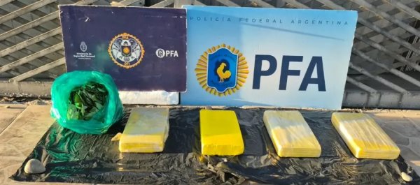 Secuestran m&aacute;s de seis kilos de coca&iacute;na y detienen a cuatro hombres
