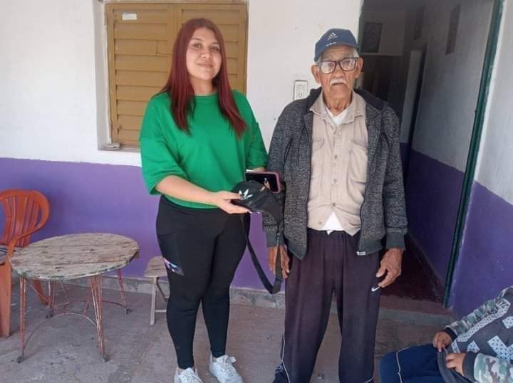 AIMOGASTA: ENCONTRÓ RIÑONERA CON EFECTIVO Y NO DUDÓ EN BUSCAR AL DUEÑO