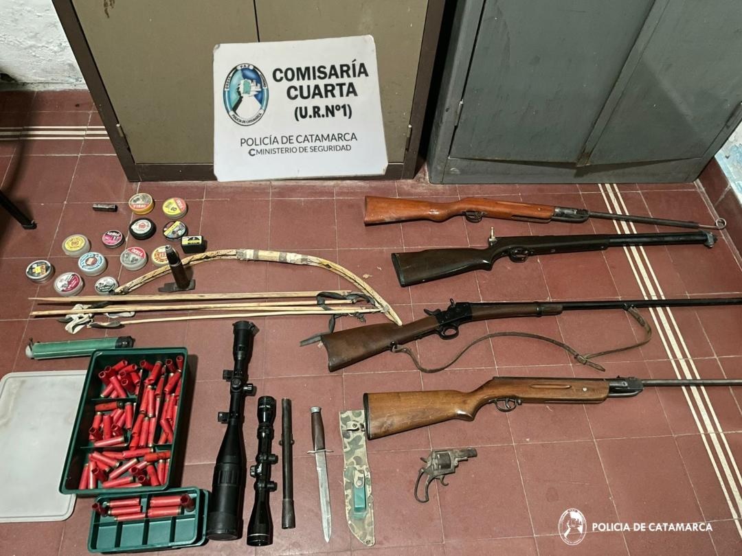 CATAMARCA: Policías aprehendieron a un hombre por violencia de género y secuestran armas de fuego y cartuchos